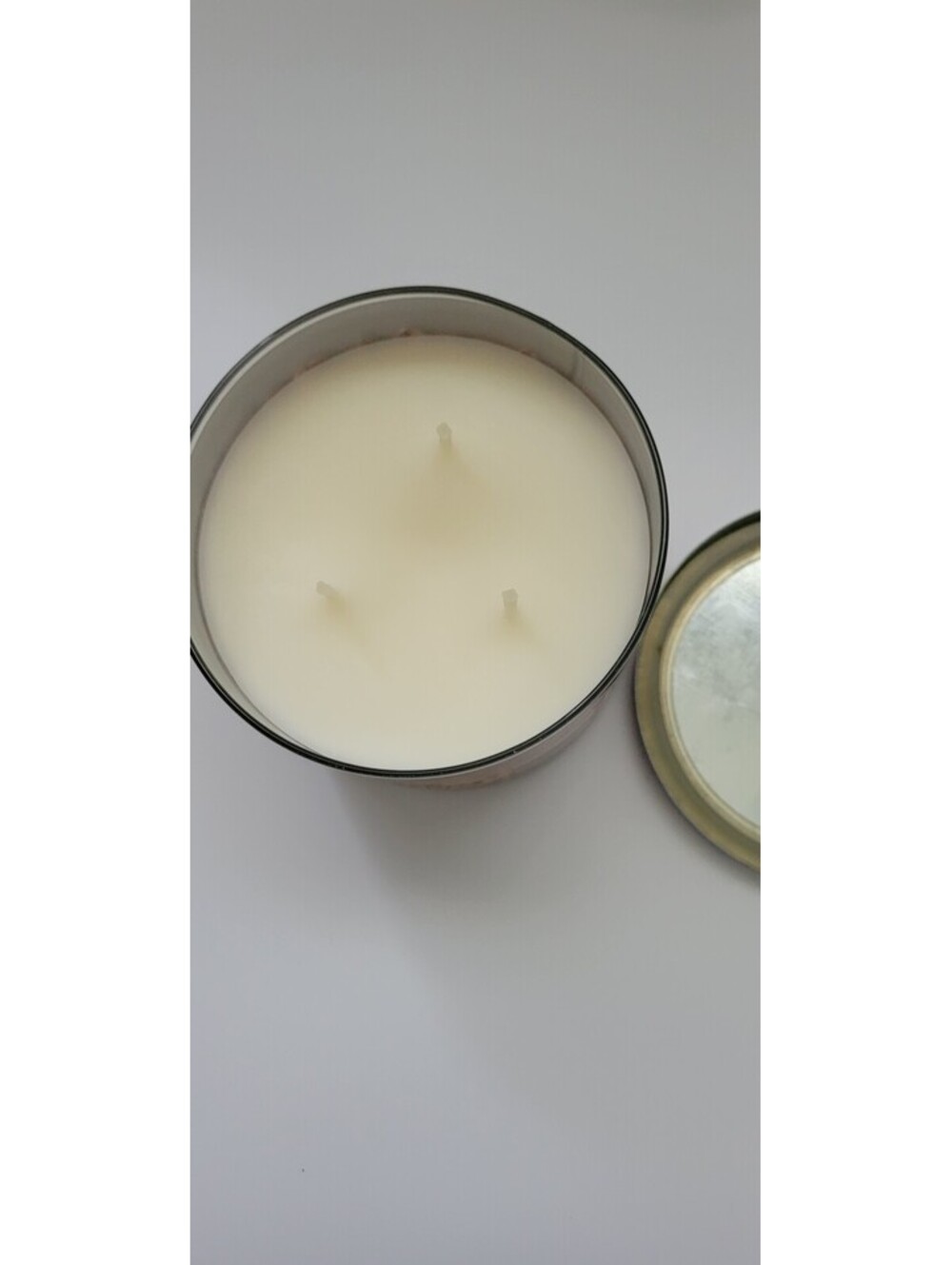 Bath & Body Works Hot Fudge Drizzle Scented Soy Wax Candle 14.5oz - Picture 2 of 4